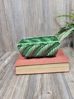 Vintage Green Pottery Ribbed Rectangular Planter Mid Century MCM 6 Inch